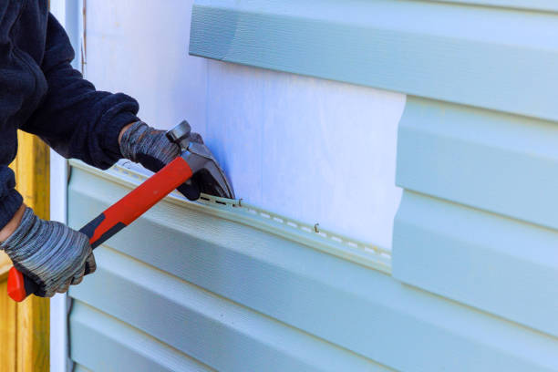 Siding Removal and Disposal in Wamego, KS